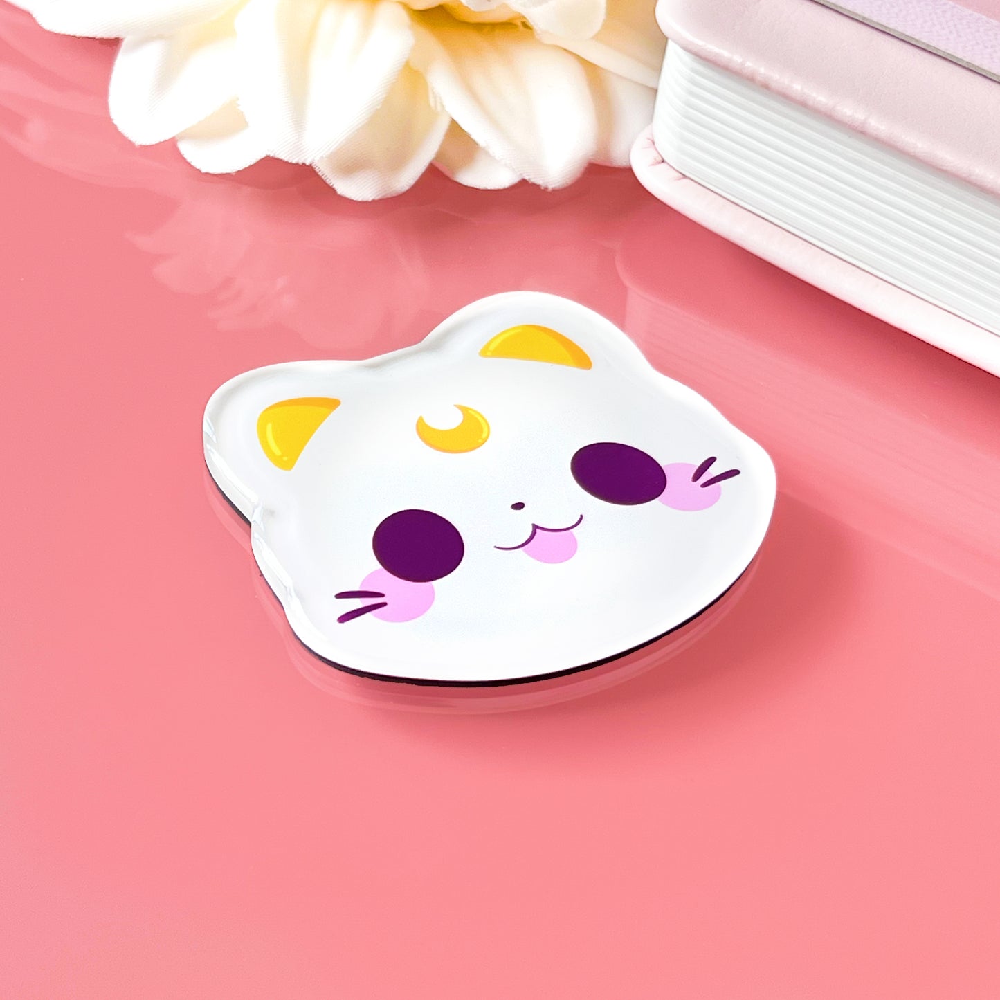 Weißer Katzen Magnet