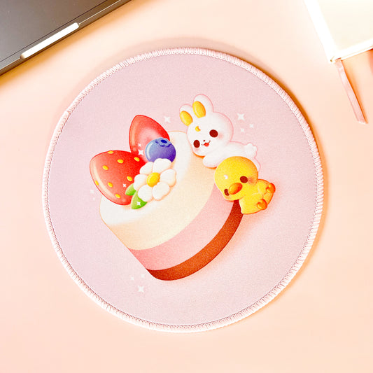 Hase und Ente mit Kuchen Mousepad