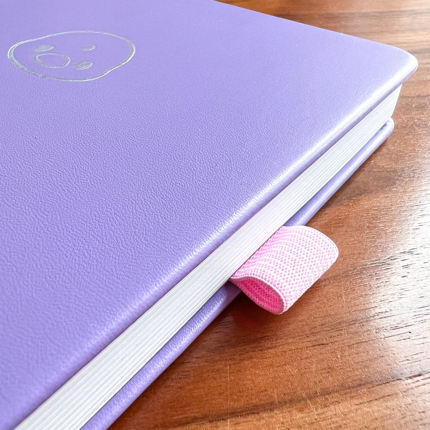 Lila Journal Buch mit Mond Ente
