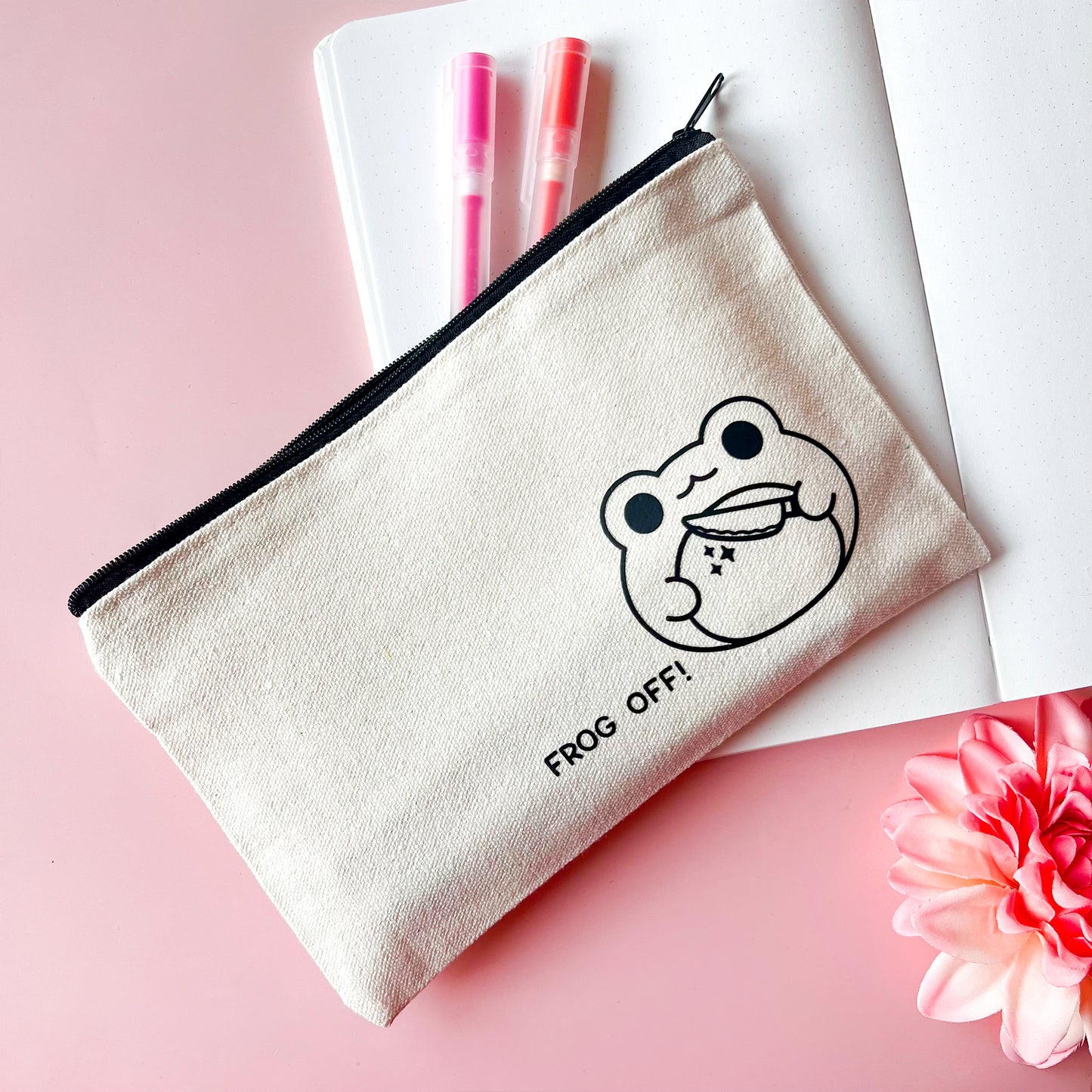 Kleine Tasche mit Frosch mit Messer