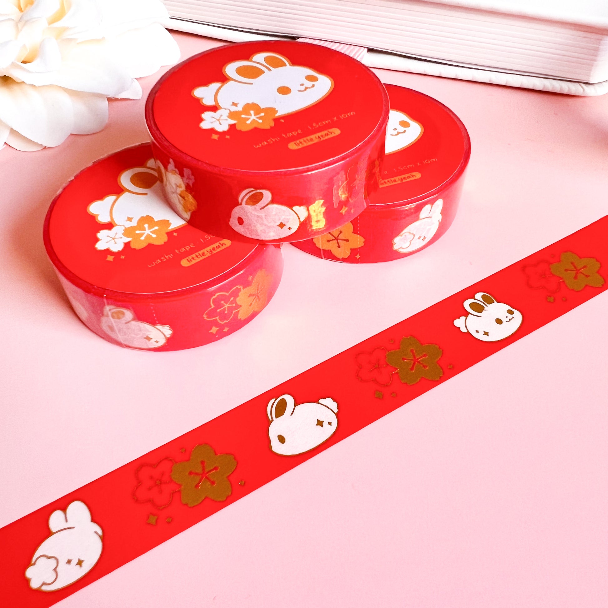 Rotes Washi Tape mit Hasen und Goldakzente