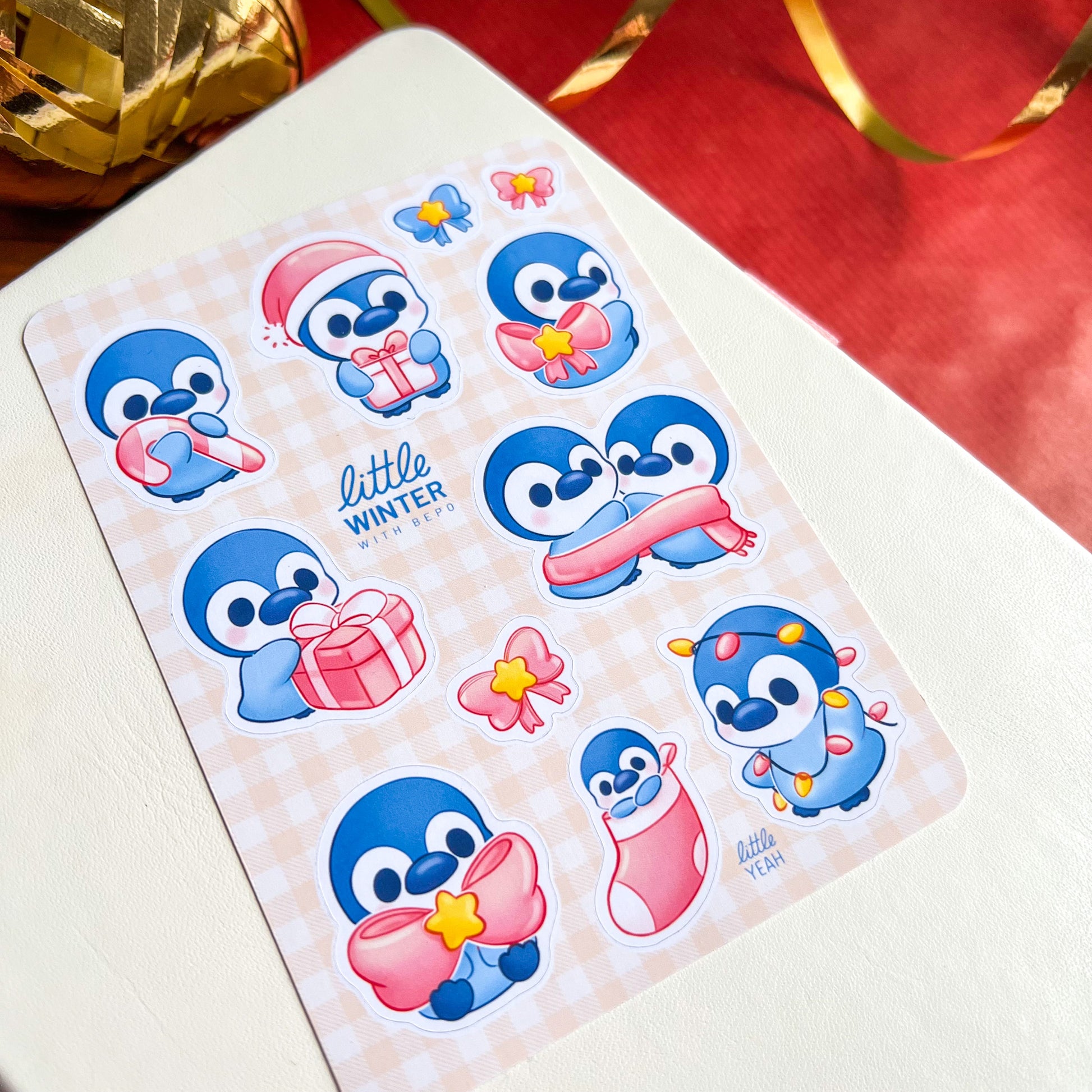 Pinguin feiert Weihnachten Stickerbogen